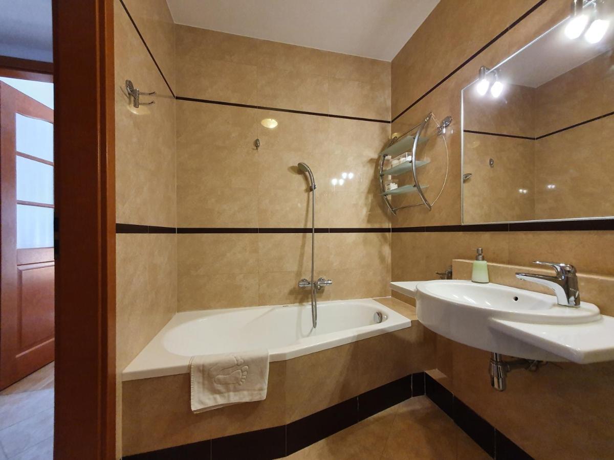 Norda Apartamenty Sea Towers غدينيا المظهر الخارجي الصورة